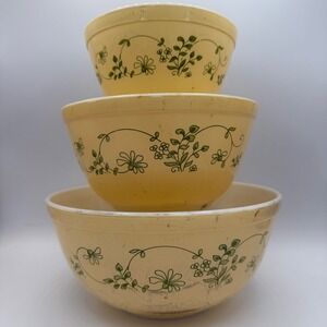 Pyrex Shenandoah Mixing Bowls Set of 3 Vintage Kitchenware 401 402 403